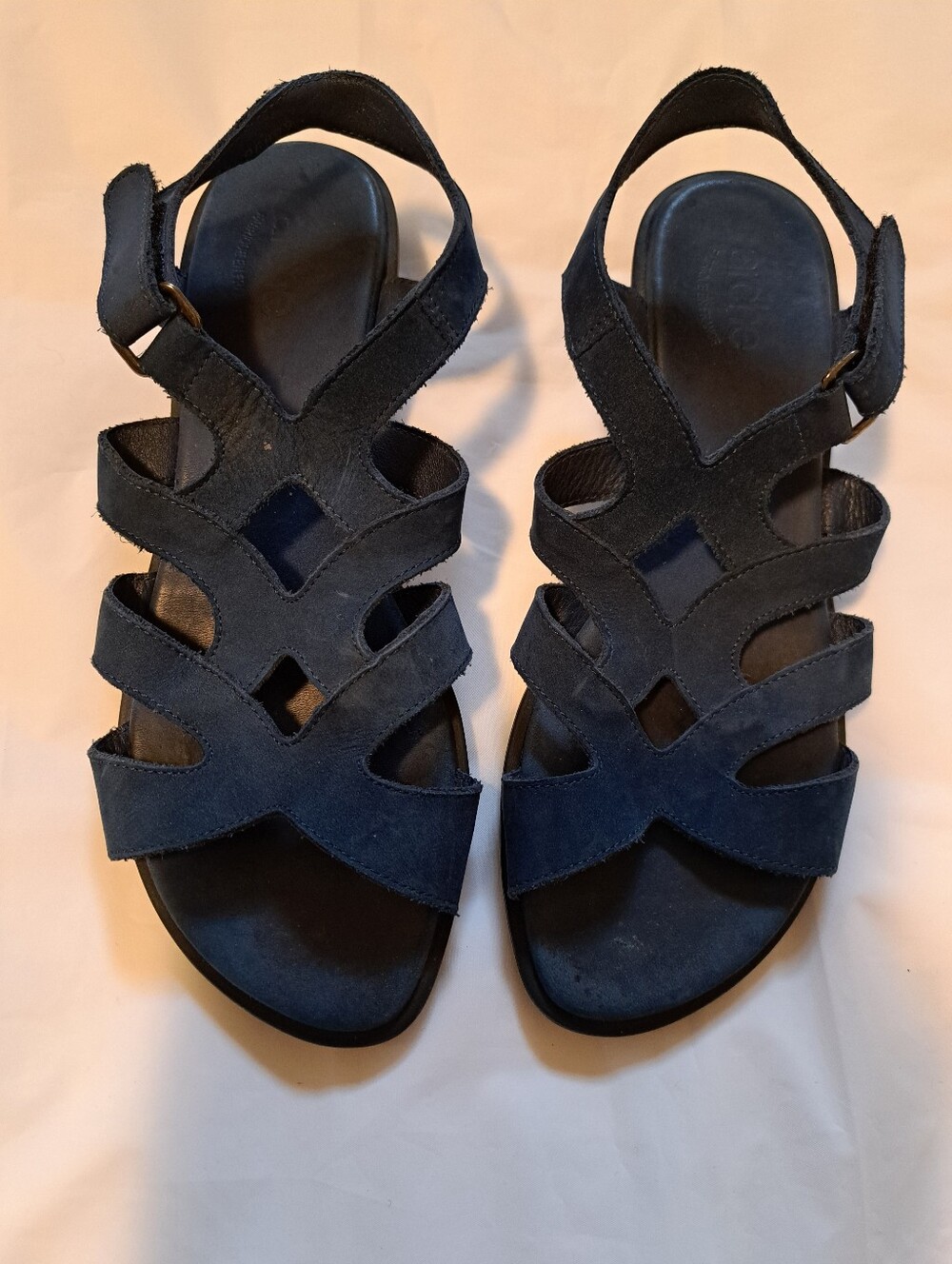 Women's Arche Strappy Suede Comfort Sandals